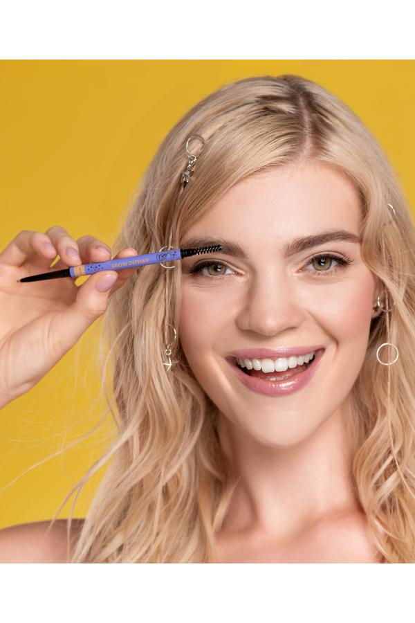 Stars from the Stars Precyzyjna kredka do brwi Eyebrow Pencil Definer Dark Brown nr 13, 0,1g
