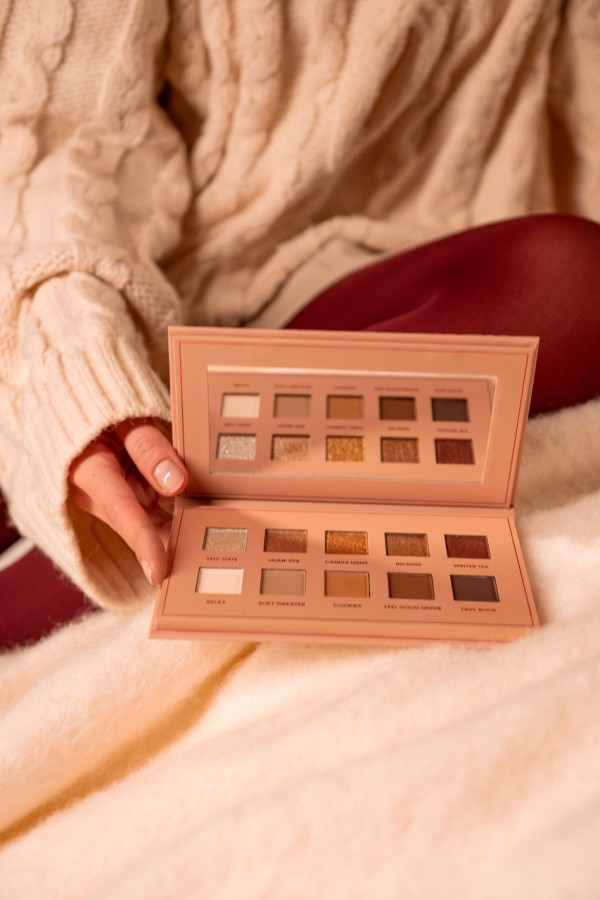 Stars from the stars BLANKET paleta cieni Cozy Nude, 10 g