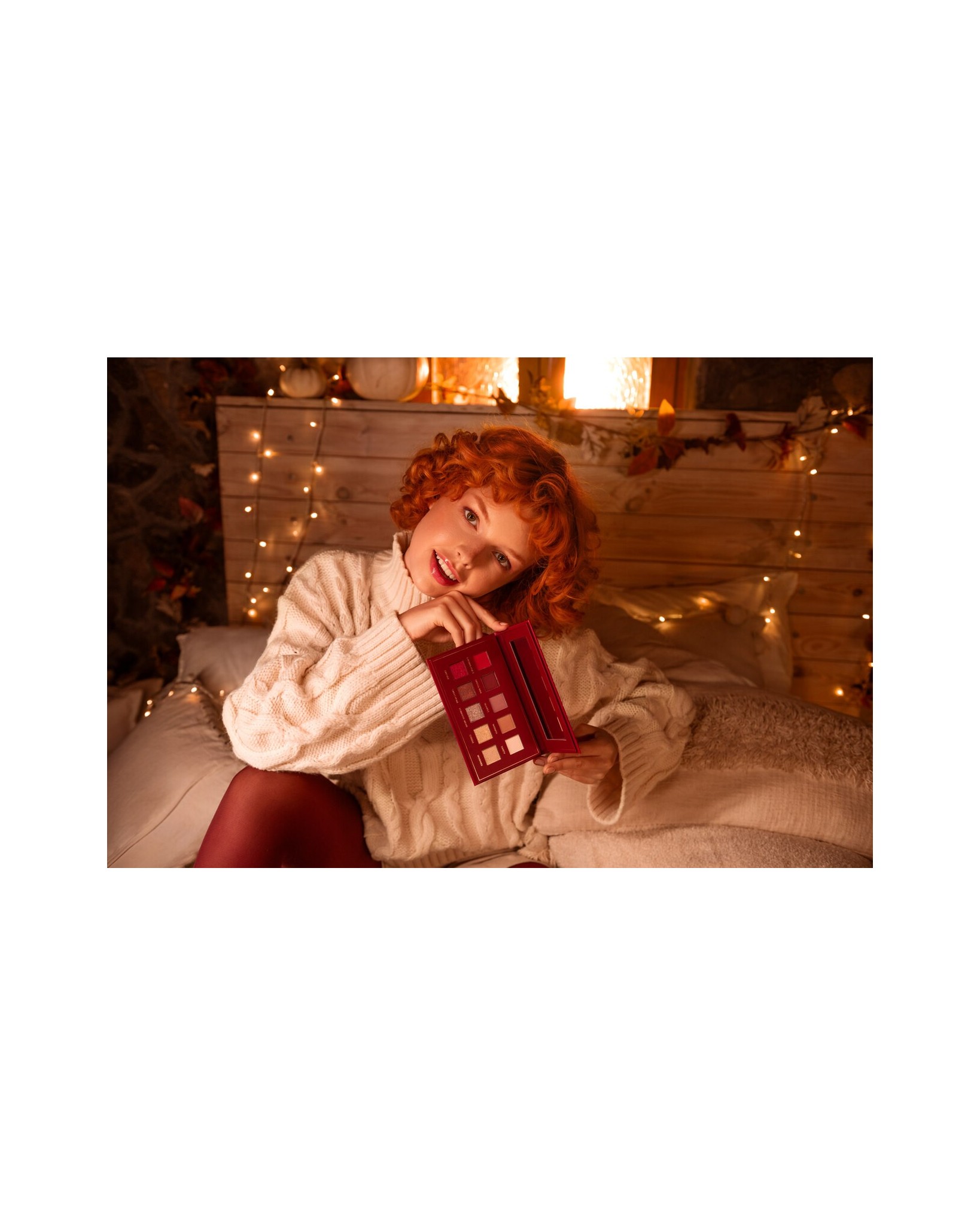 Stars from the stars BLANKET paleta cieni Burgundy Bliss, 10 g