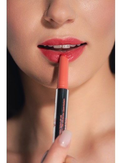 Stars from the stars Flowy lip veil nabłyszczający balsam do ust 03 Sheer Coral, 2g