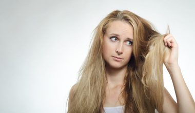 suche i łamliwe włosy